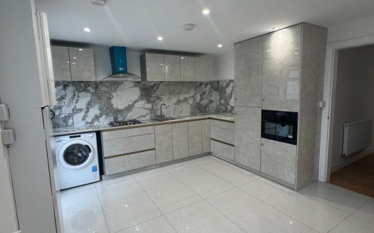 DAINTRY CLOSE